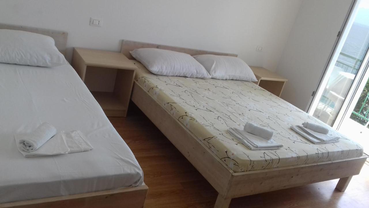 Apartmani M&M Brist Εξωτερικό φωτογραφία